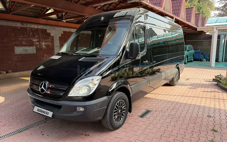 Mercedes-Benz Sprinter 2007 года за 23 500 000 тг. в Алматы