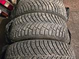 Комплект шин с дисками за 400 000 тг. в Астана – фото 2