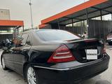 Mercedes-Benz C 240 2001 года за 2 500 000 тг. в Алматы – фото 3