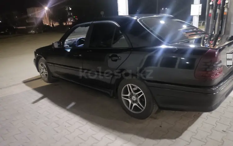 Mercedes-Benz C 180 1994 годаүшін1 800 000 тг. в Семей