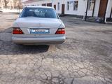 Mercedes-Benz E 220 1994 годаүшін4 500 000 тг. в Кентау – фото 4