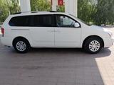 Kia Carnival 2013 года за 11 000 000 тг. в Костанай