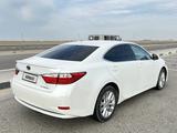 Lexus ES 300h 2013 года за 9 000 000 тг. в Жанаозен – фото 4