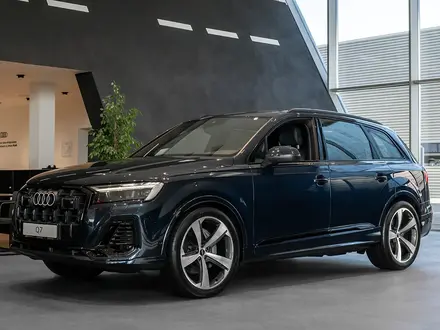 Audi Q7 55 TFSI 2024 года за 55 620 000 тг. в Петропавловск