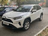 Toyota RAV4 2024 годаfor15 700 000 тг. в Павлодар – фото 2