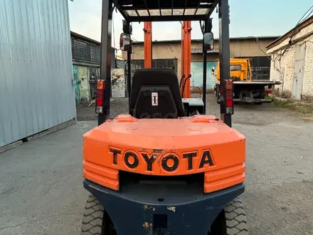 Toyota  5FG25 2000 года за 3 700 000 тг. в Алматы – фото 4