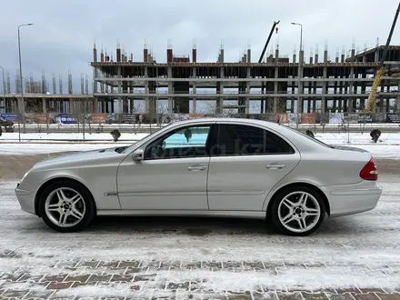 Mercedes-Benz E 320 2002 года за 6 600 000 тг. в Актау – фото 3