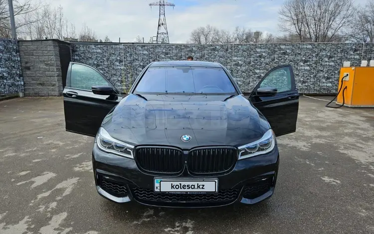 BMW 750 2016 годаfor30 000 000 тг. в Алматы