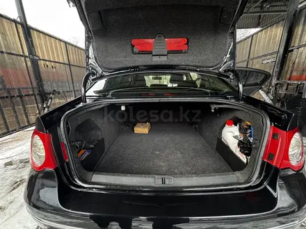 Volkswagen Passat 2006 года за 3 800 000 тг. в Алматы – фото 9