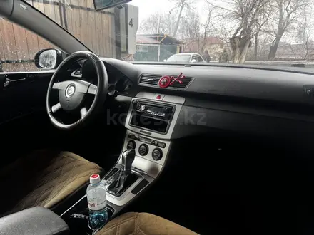 Volkswagen Passat 2006 года за 3 800 000 тг. в Алматы – фото 7