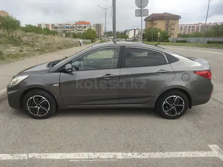 Hyundai Accent 2013 года за 4 800 000 тг. в Усть-Каменогорск – фото 2