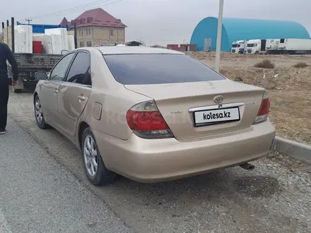 Toyota Camry 2004 года за 4 000 000 тг. в Туркестан – фото 2