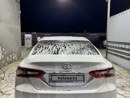 Toyota Camry 2023 года за 18 900 000 тг. в Актау – фото 4