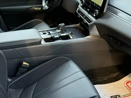 Lexus RX 350 2023 года за 38 500 000 тг. в Алматы – фото 19