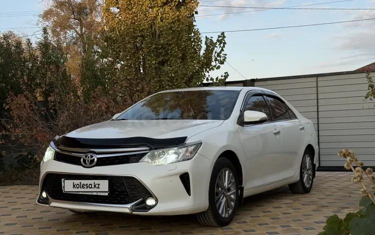 Toyota Camry 2014 года за 9 400 000 тг. в Актобе