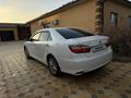 Toyota Camry 2014 года за 9 400 000 тг. в Актобе – фото 5