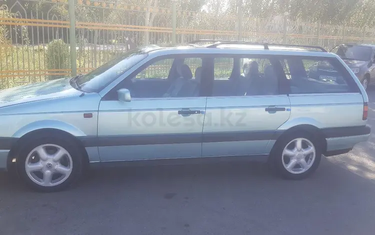 Volkswagen Passat 1992 годаүшін2 000 000 тг. в Кызылорда