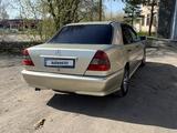 Mercedes-Benz C 220 1994 года за 1 600 000 тг. в Караганда – фото 4