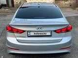 Hyundai Elantra 2017 годаfor8 000 000 тг. в Тараз – фото 4