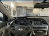 Hyundai Sonata 2015 годаүшін5 000 000 тг. в Актобе – фото 2