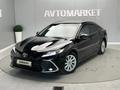 Toyota Camry 2022 года за 12 850 000 тг. в Атырау