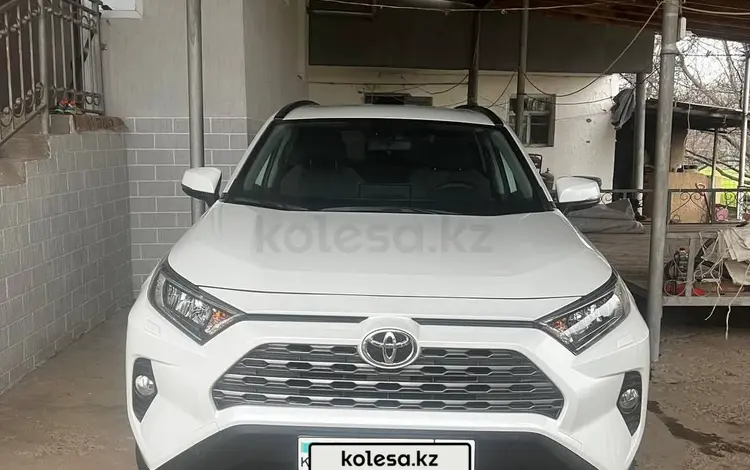 Toyota RAV4 2020 года за 19 000 000 тг. в Шымкент