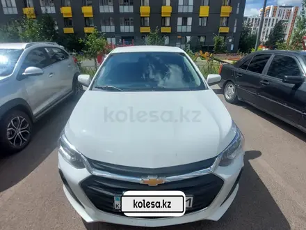 Chevrolet Onix 2023 года за 7 800 000 тг. в Астана