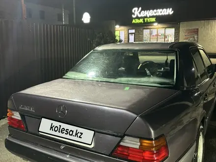 Mercedes-Benz E 230 1992 года за 2 500 000 тг. в Алматы – фото 13