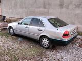 Mercedes-Benz C 180 1994 годаүшін600 000 тг. в Шымкент – фото 2