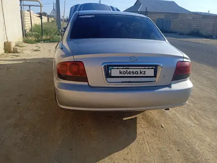 Hyundai Sonata 2005 года за 2 600 000 тг. в Актау – фото 2