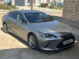 Lexus ES 300h 2020 годаүшін23 000 000 тг. в Алматы – фото 4