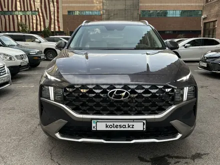 Hyundai Santa Fe 2022 года за 19 500 000 тг. в Алматы – фото 3