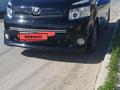 Toyota Voxy 2008 года за 5 500 000 тг. в Атырау