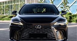 Lexus RX 500h 2023 года за 39 500 000 тг. в Астана – фото 2