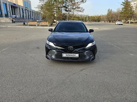 Toyota Camry 2018 года за 13 990 000 тг. в Павлодар – фото 3