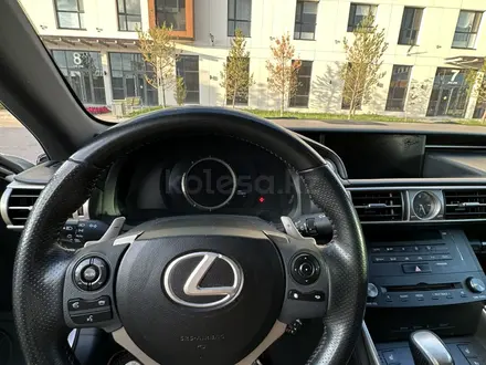 Lexus IS 250 2016 года за 11 500 000 тг. в Астана