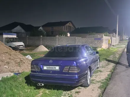 Mercedes-Benz E 280 1996 года за 2 500 000 тг. в Шымкент – фото 4