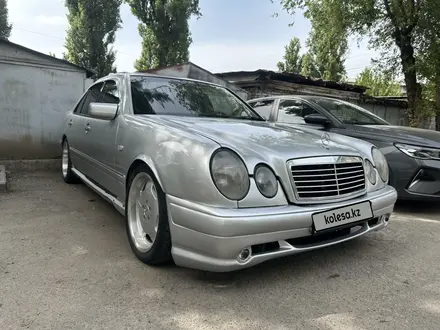 Mercedes-Benz E 55 AMG 1999 года за 5 000 000 тг. в Алматы – фото 7
