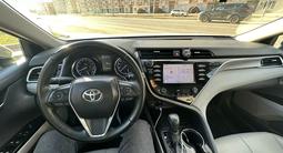 Toyota Camry 2018 годаүшін9 200 000 тг. в Актобе – фото 5