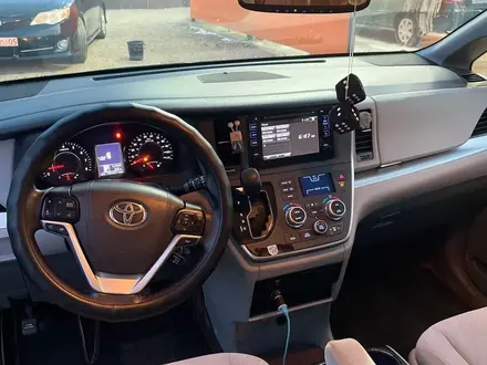 Toyota Sienna 2017 года за 14 000 000 тг. в Алматы – фото 9