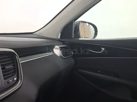 Kia Sorento 2015 года за 8 990 000 тг. в Астана – фото 26