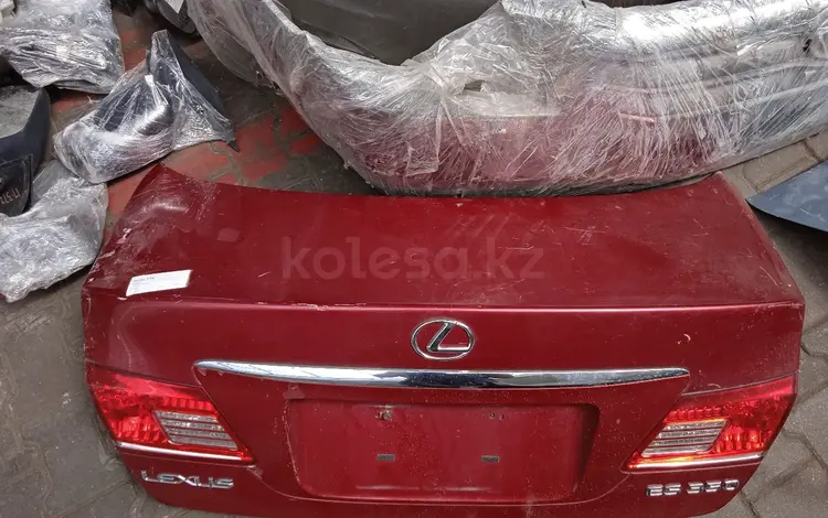 Крышка Багажника. Lexus ES 350 за 90 000 тг. в Алматы