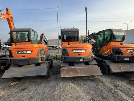 Develon 2023 года за 22 000 000 тг. в Алматы