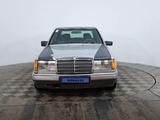 Mercedes-Benz E 220 1994 года за 1 350 000 тг. в Астана – фото 2