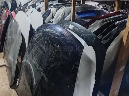 КАПОТ НА МАЗДУ ОРИГИНАЛ ИЗ ЯПОНИИ за 50 000 тг. в Усть-Каменогорск