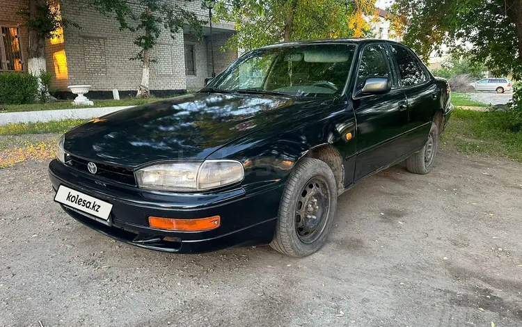 Toyota Camry 1993 годаfor2 000 000 тг. в Семей