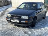 Volkswagen Golf 1997 годаfor2 090 221 тг. в Талдыкорган – фото 2