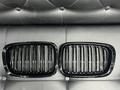 Решетки BMW E46 4D 97-01 piano black за 10 000 тг. в Алматы – фото 3