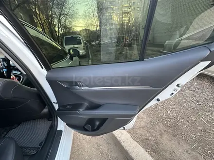 Toyota Camry 2023 года за 17 000 000 тг. в Уральск – фото 8