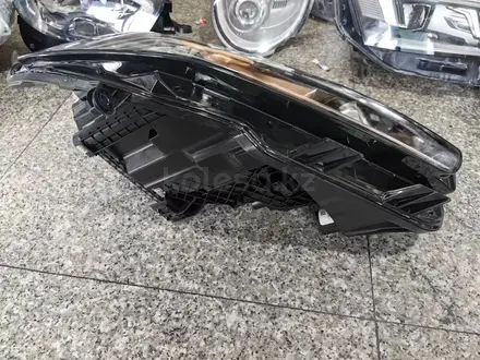 Передняя фара бу оригинал для Jaguar XE за 238 000 тг. в Алматы – фото 2